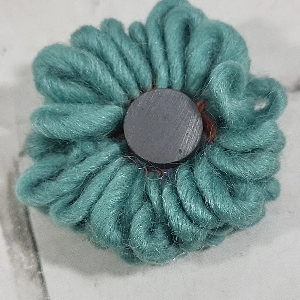 Vintage Handmade Chrochet Flower Fridge Magnets Lot Of 3 Pink Green Cottagecore